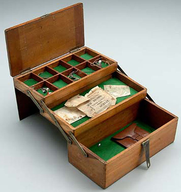 Fishing; Tackle Box, Wood, Fold Open, 2Trays, +Tackle, 10 inch.