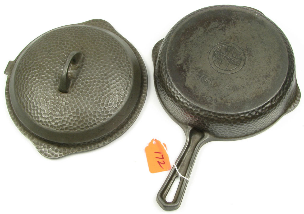 Pan; Griswold, Skillet, No 2015, Hammered Cast Iron, Cover.