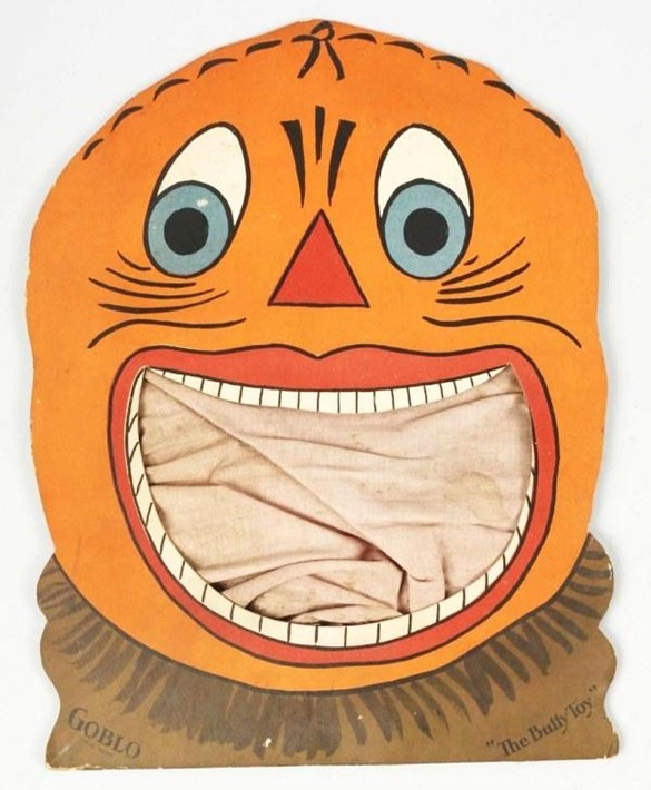 Goblo Pumpkin Face Halloween Jack-O-Lantern bag toss game