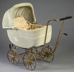 ANTIQUE WICKER BABY CARRIAGE