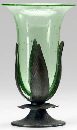 Steuben Glass Cluthra Vase Roycroft Hammered Copper Floriform