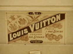 Trunk; Louis Vuitton, Steamer, Lift Top, Fitted Interior, 44 inch.