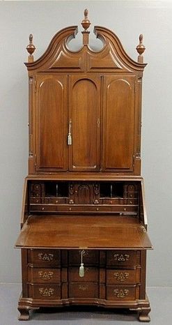 Furniture Secretary Chippendale Style Maddox Mahogany Broken